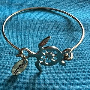BEACH FASHION RHODIUM NAUTICAL HAWAIIAN SEA TURTLE PANAMA JACK BANGLE BRACELET